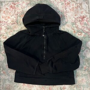 Lululemon black scuba